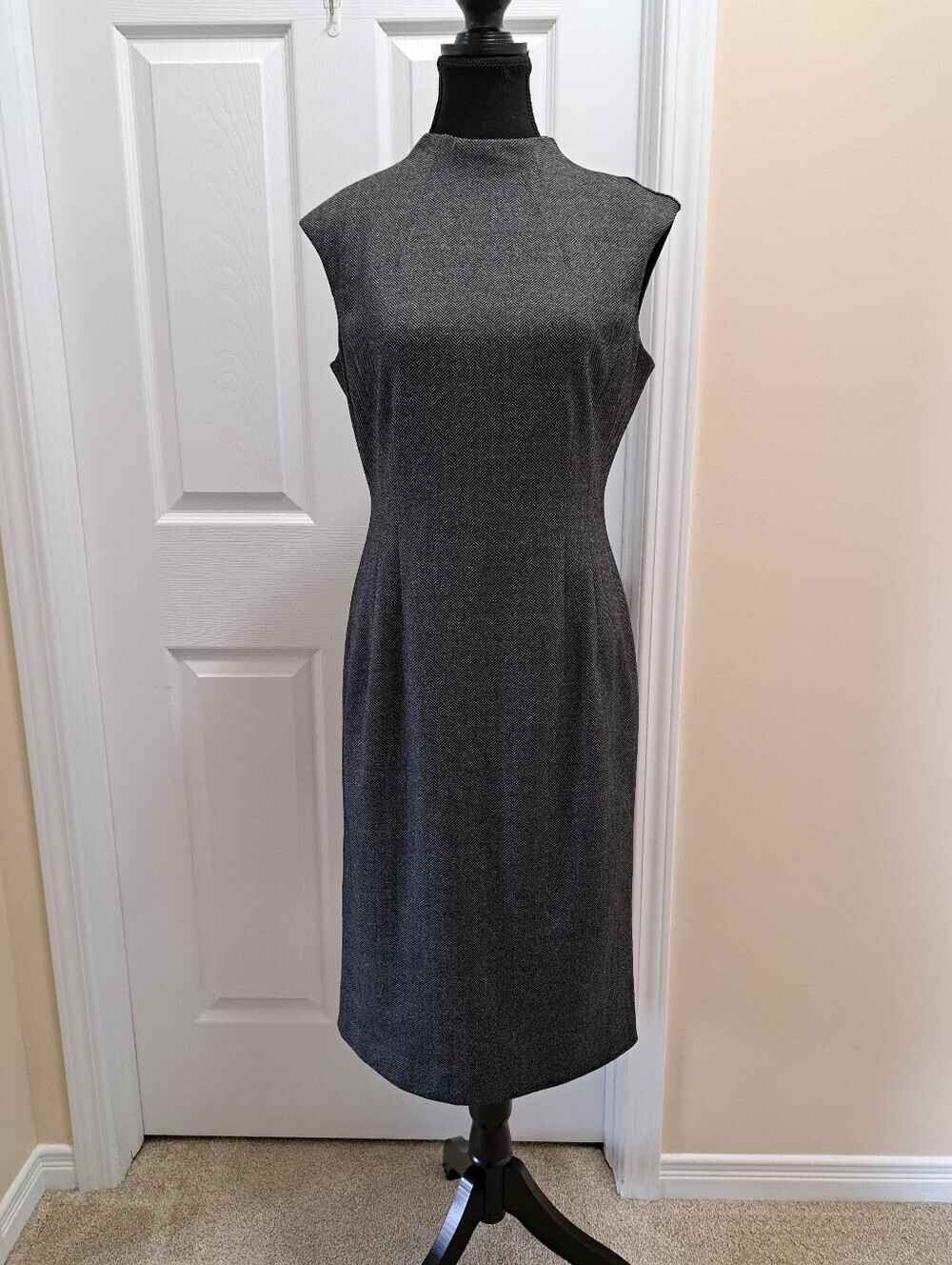 Brooks Brothers Charcoal Gray Sheath Dress Herringbone Womens Size 8 Classic